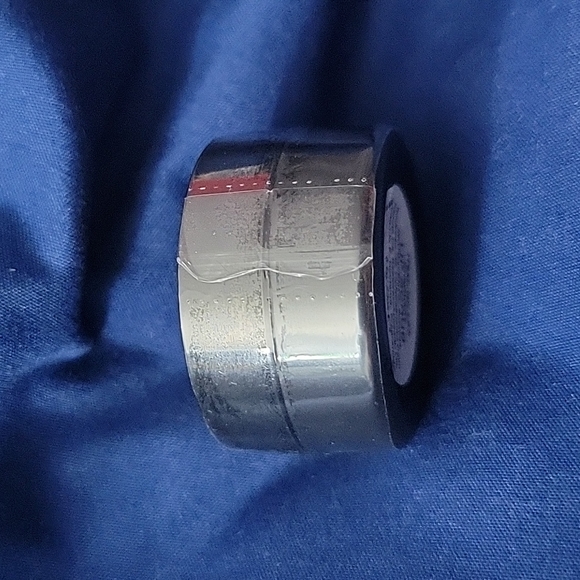 Naked Cosmetics Lip Scrub - Picture 3 of 3